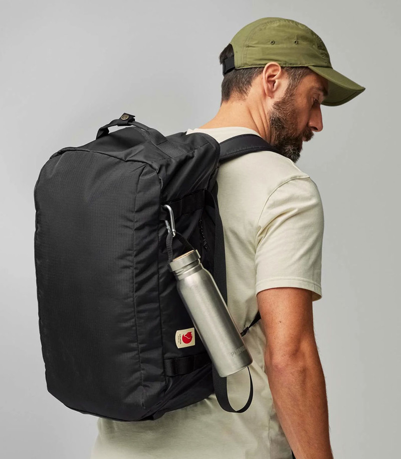 The North Face base camp duffel. Stort sortiment på neye.se