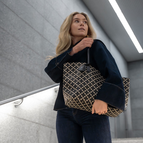w27_StandardImageBlock_1096x1100-Studiestart-shopper.jpg