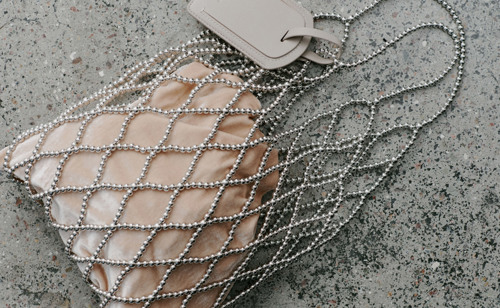 Guide til festtasker. Find den perfekte festtaske på neye.dk