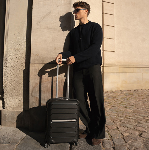 Få styr på håndbagage regler i NEYE Håndbagage guide.