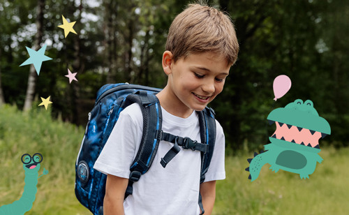 Dreng med skoletaske. Stort udvalg af skoletasker til drenge på neye.dk