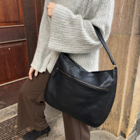 Aura Skuldertaske Salma  Sort