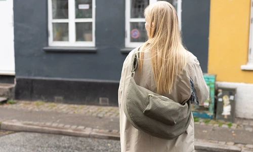 Conme Ella XL bumbag. Stort udvalg af Conme bæltetasker på neye.dk
