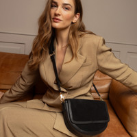 RE:DESIGNED Crossbody Lima Big Svart
