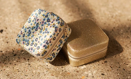 w21_SpotComponentCTA_800x480-sofie-schnoor-girls-accessories.jpg