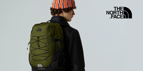 Man med ryggsäck från The North Face. Köp online på neye.se