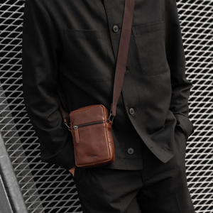 Tyler & Co Crossbody Kent Mobile Phone Ba Brun
