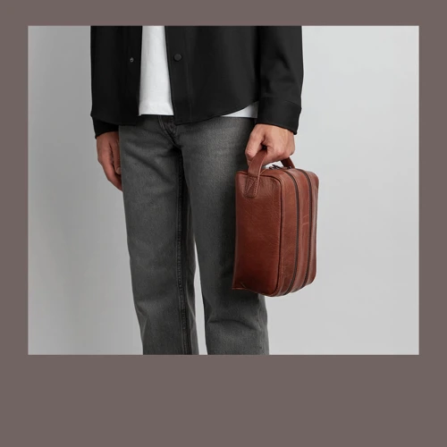 w05_2025_ThreeImageSpot_1100x1100px-tasker-accessories.jpg