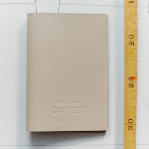 DAY ET Passfodral SLS x DAY ET Creme