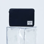w44_2025_CustomBannerComponent_1100x1100-jul-herre-computersleeves.jpg