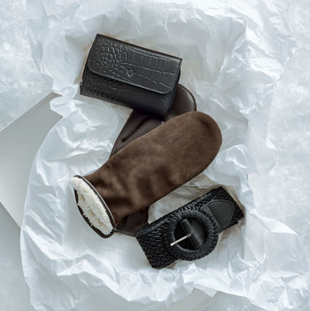 Pung, luffer og bælte. Få inspiration til adventsgaver til damer på neye.dk